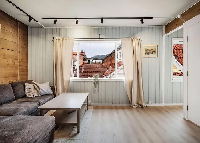 펜션 Dinbnb Homes I 4-bedroom Historical House In Romantic Surroundings 베르겐
