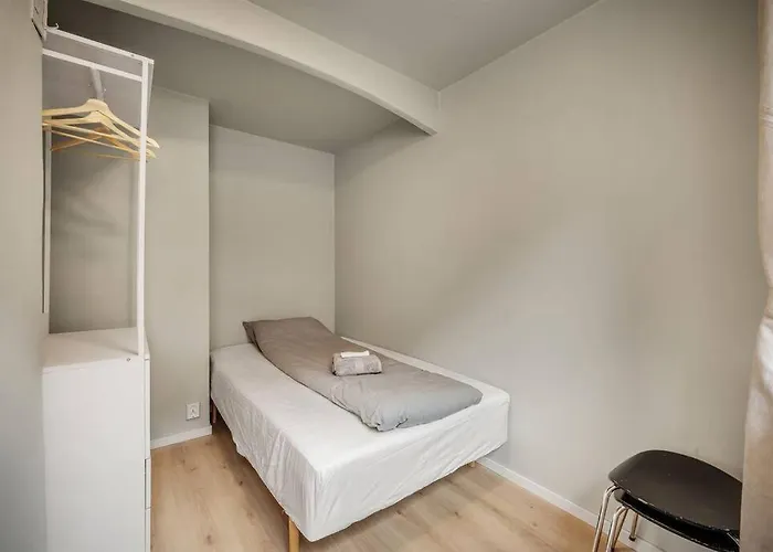 Dinbnb Homes I 4-bedroom Historical House In Romantic Surroundings בית נופש *
